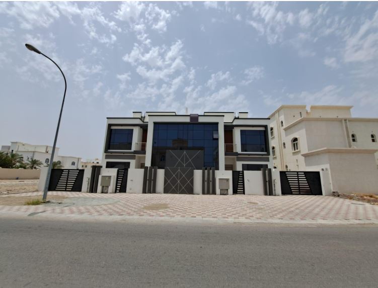 Twin Villa For Sale in Al-Mawaleh